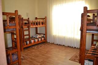 Хостелы Hostel Korona Verbovatovka Кровать в общем 6-местном номере-2